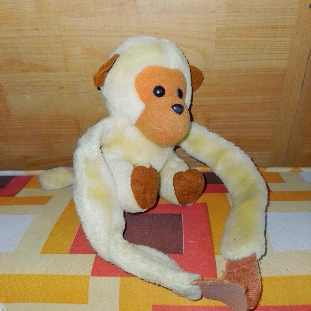 Monkey Plushie Stuffed Toy (Category: Plushies & Soft Toys) located in Bacoor. Submitted by hazirannei (Listing ID 1245485351, Image 3). Description: Monkey Stuffed Toy with Velcro (Hook & Loop Tape) MoP: GCash.