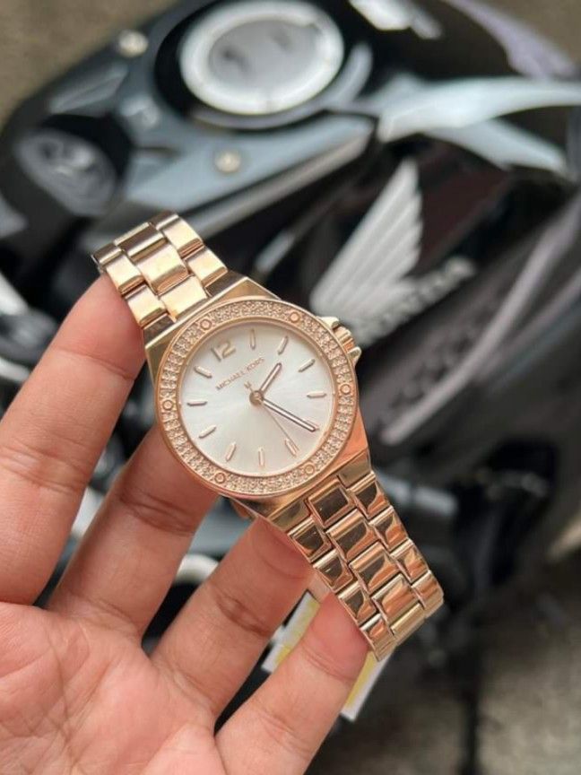 Mk watch clearance new arrival