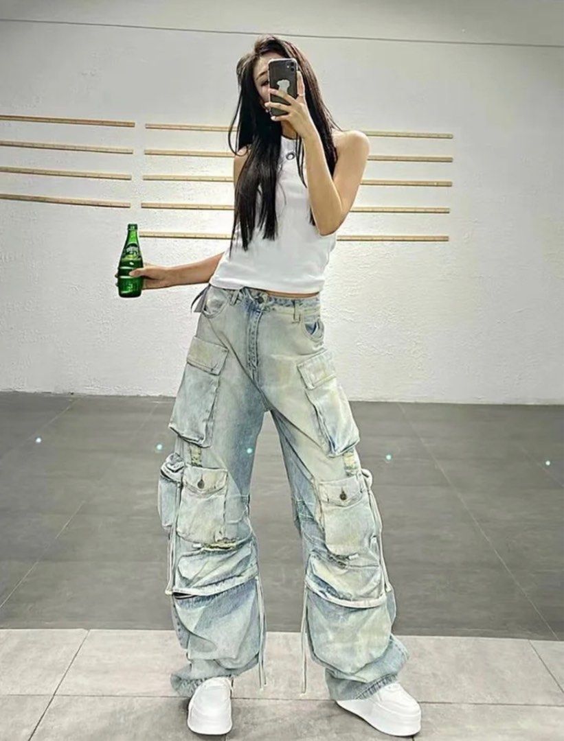 80+ Best Women Cargo Pants Outfit Ideas 2022: How To Wear This Pant Fashion  Trend | Jeans outfit women, Trousers women outfit, Green cargo pants outfit