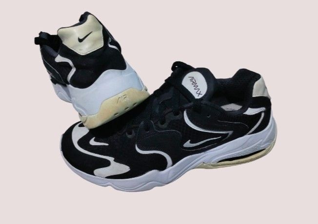 Air max 2s top
