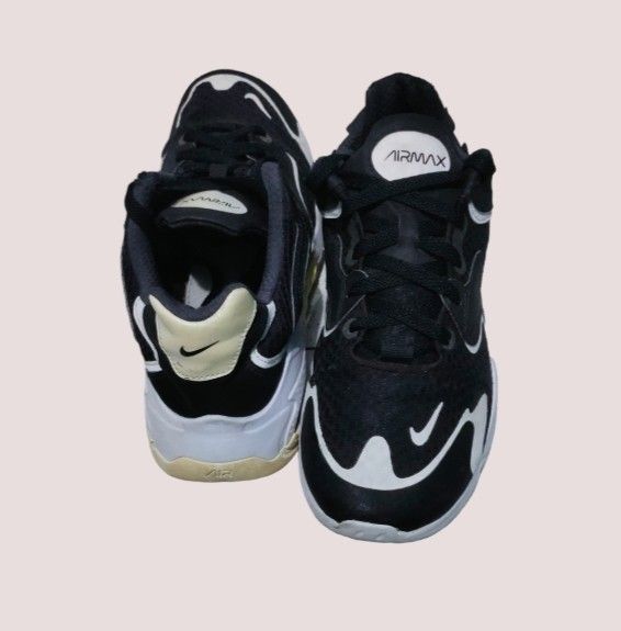 Nike Air Max Two x Fesyen Pria Sepatu Sneakers di Carousell