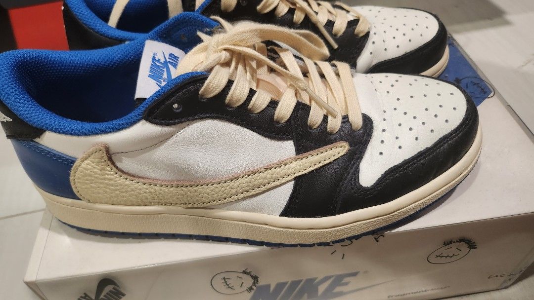 travis scott nike retro