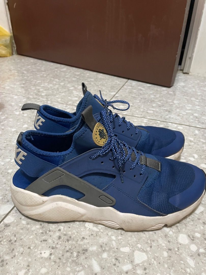 Nike huarache dark blue used