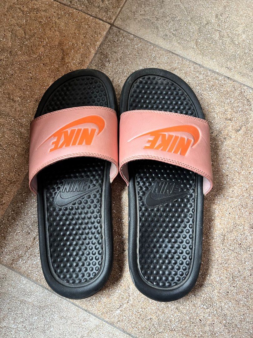 Pink and orange outlet nike slides