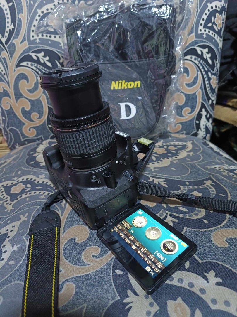 Nikon d5300 Flipscreen Wifi 24mp.. (Category: Cameras) located in Caloocan City. Submitted by mr.carlo_dslr_laptop (Listing ID 1245553055, Image 2). Description: Nikon d5300 Flipscreen Wifi 24mp.. New arrival Pm kana beshy.. 19,500 Only.. No issue.. Set na po ito..Ready to Use tignan mo sa Photos ung Kasama.. Location - Monumento Pick up Area Caloocan city Monumento...