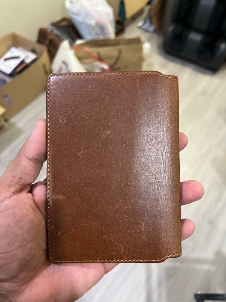 Nomad Passport Wallet Modern, Men's Fashion, Watches & Accessories