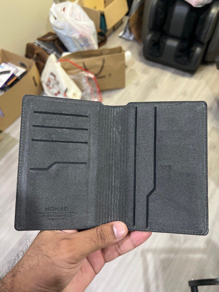 Nomad Passport Wallet Modern, Men's Fashion, Watches & Accessories
