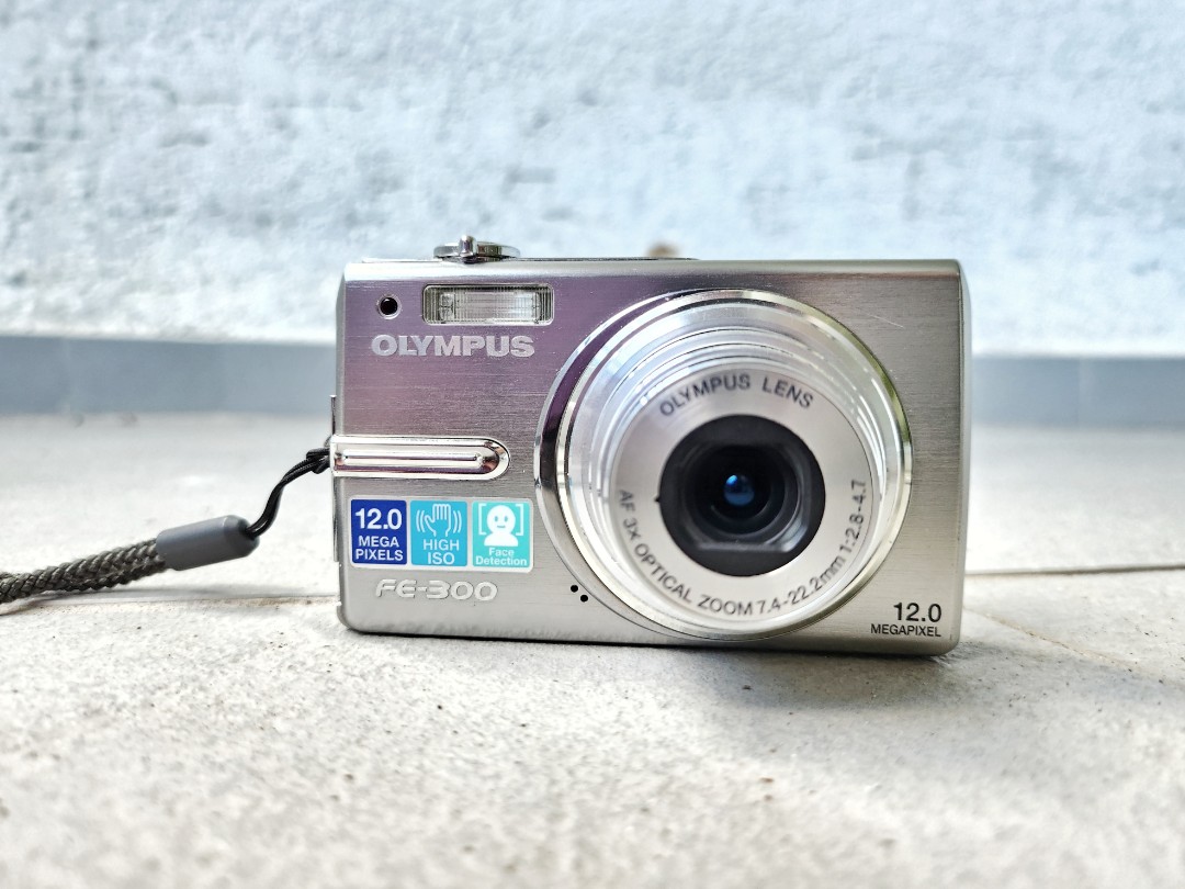 Olympus fe-300 ccd digital camera 數碼相機vintage classic y2k