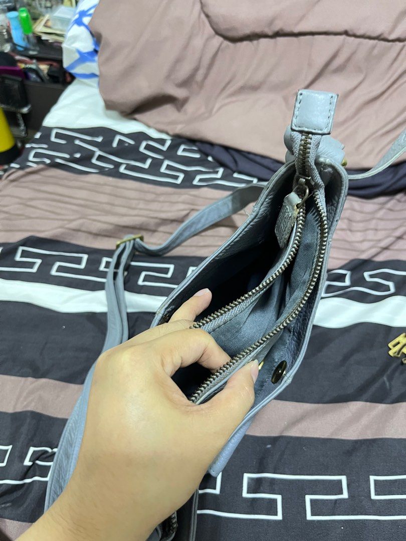 Clarks sling bag cheap