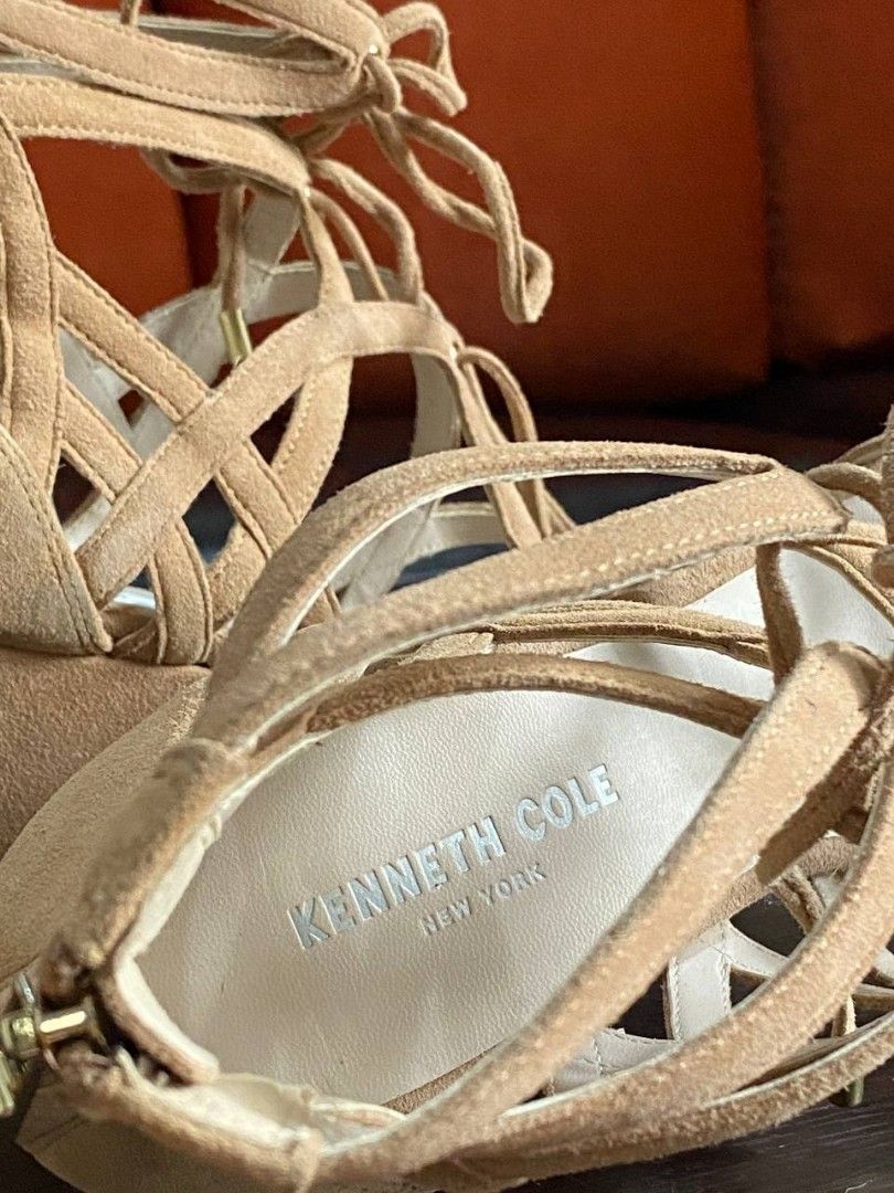 Kenneth cole 2024 dylan wedge