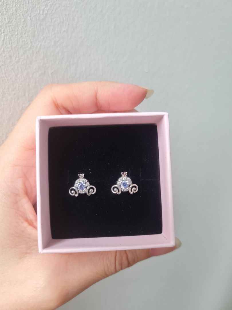 Disney cinderella pumpkin coach stud hot sale earrings