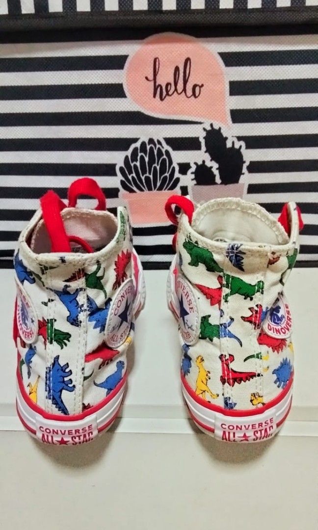 Preloved CONVERSE DINOVERSE 19cm Babies Kids Babies Kids