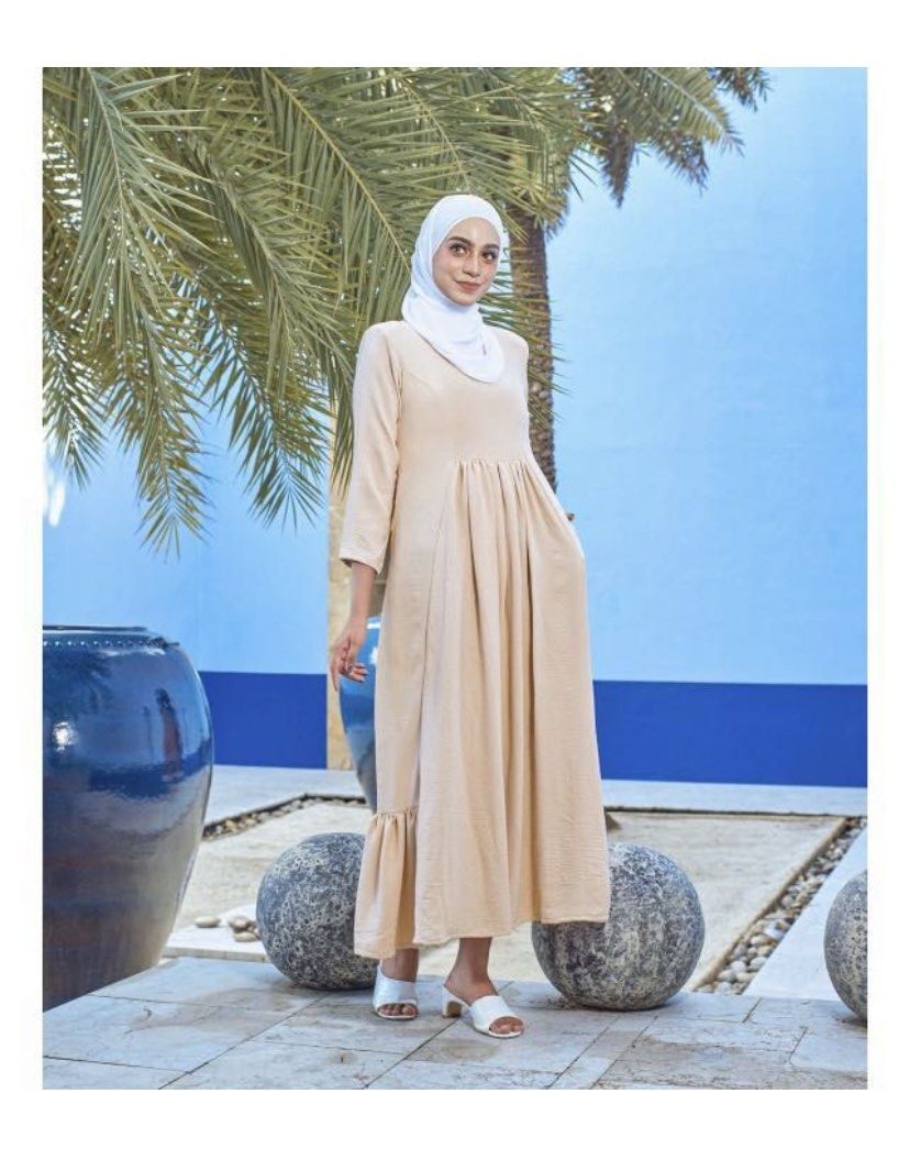 Qiszar Ruth Ruffle dress in Nude