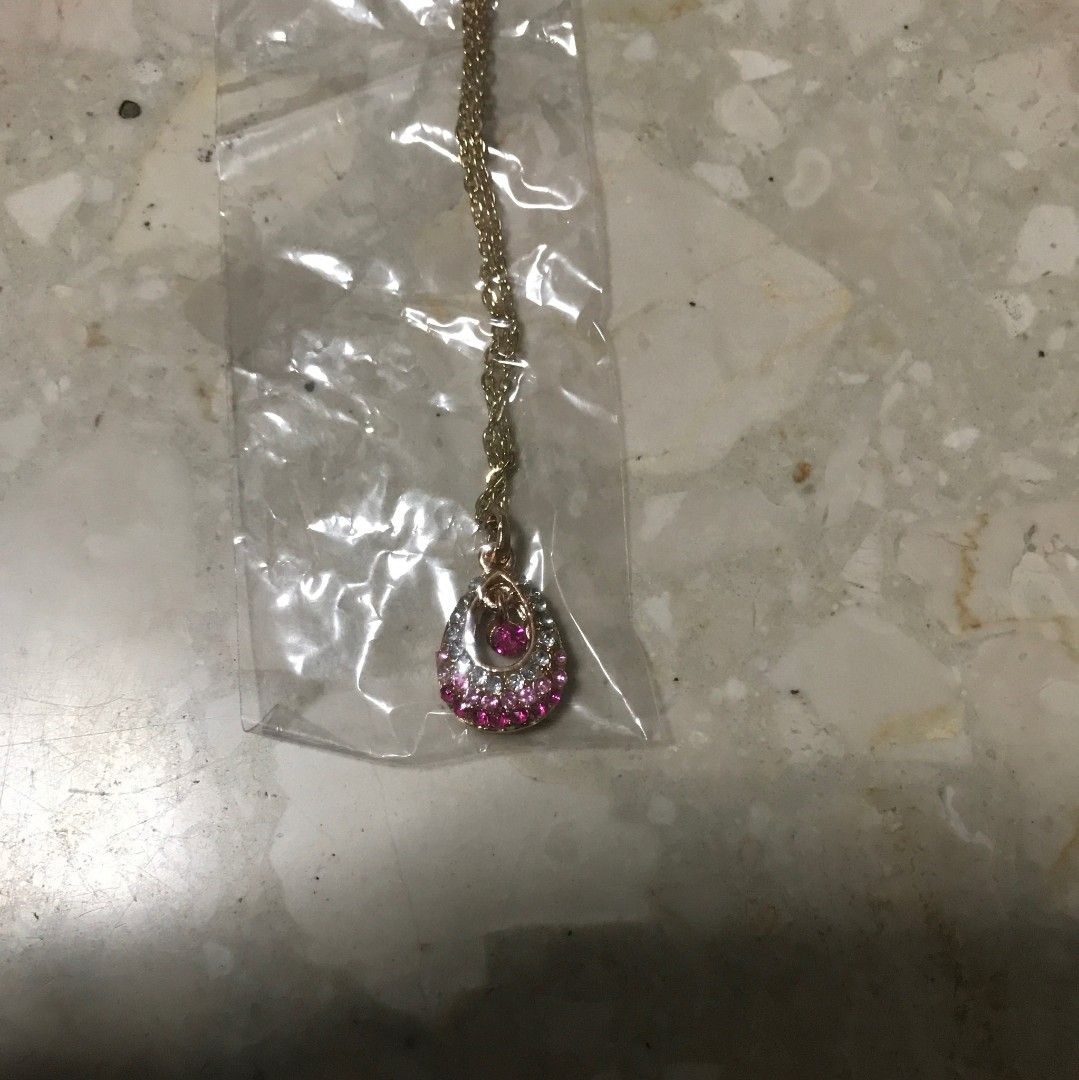 Red crystal cheap pendant necklace