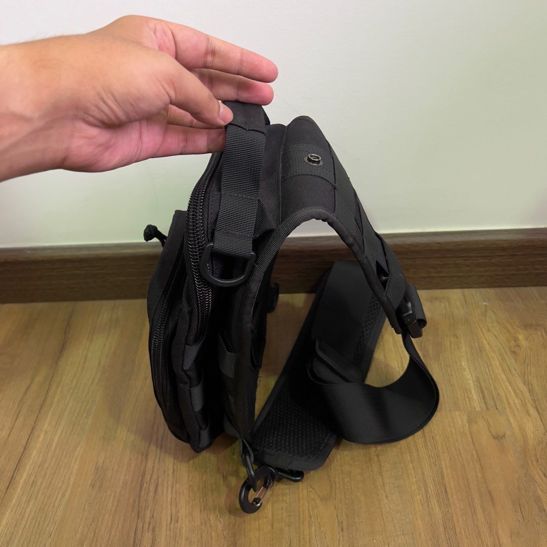 Reebow online sling bag