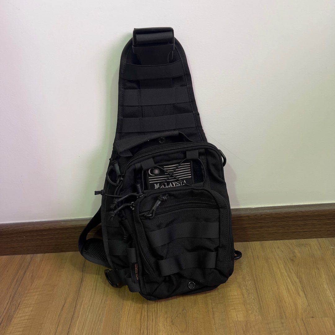 Reebow best sale sling bag