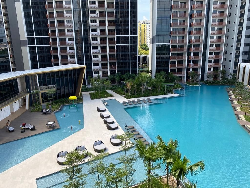 Riverfront Residences Pool View Mid Floor Brand New Unit! Free