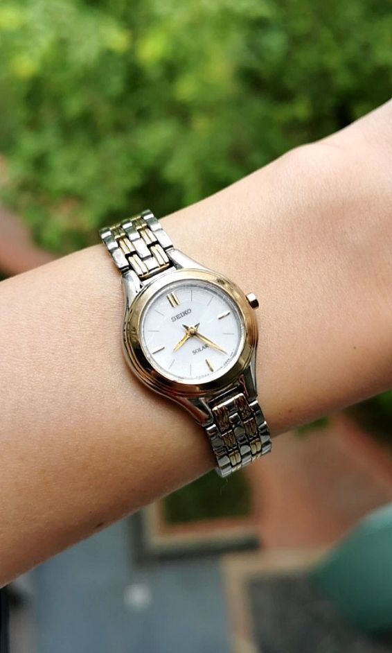 Seiko solar classic sales
