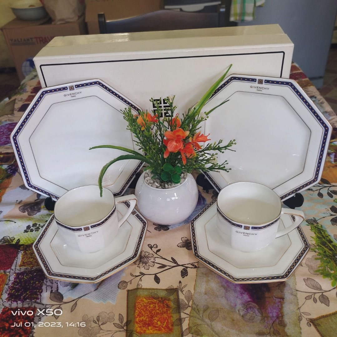 Givenchy Octagon Small Plate, Tea Cups and Saucers (Trio) Set ...