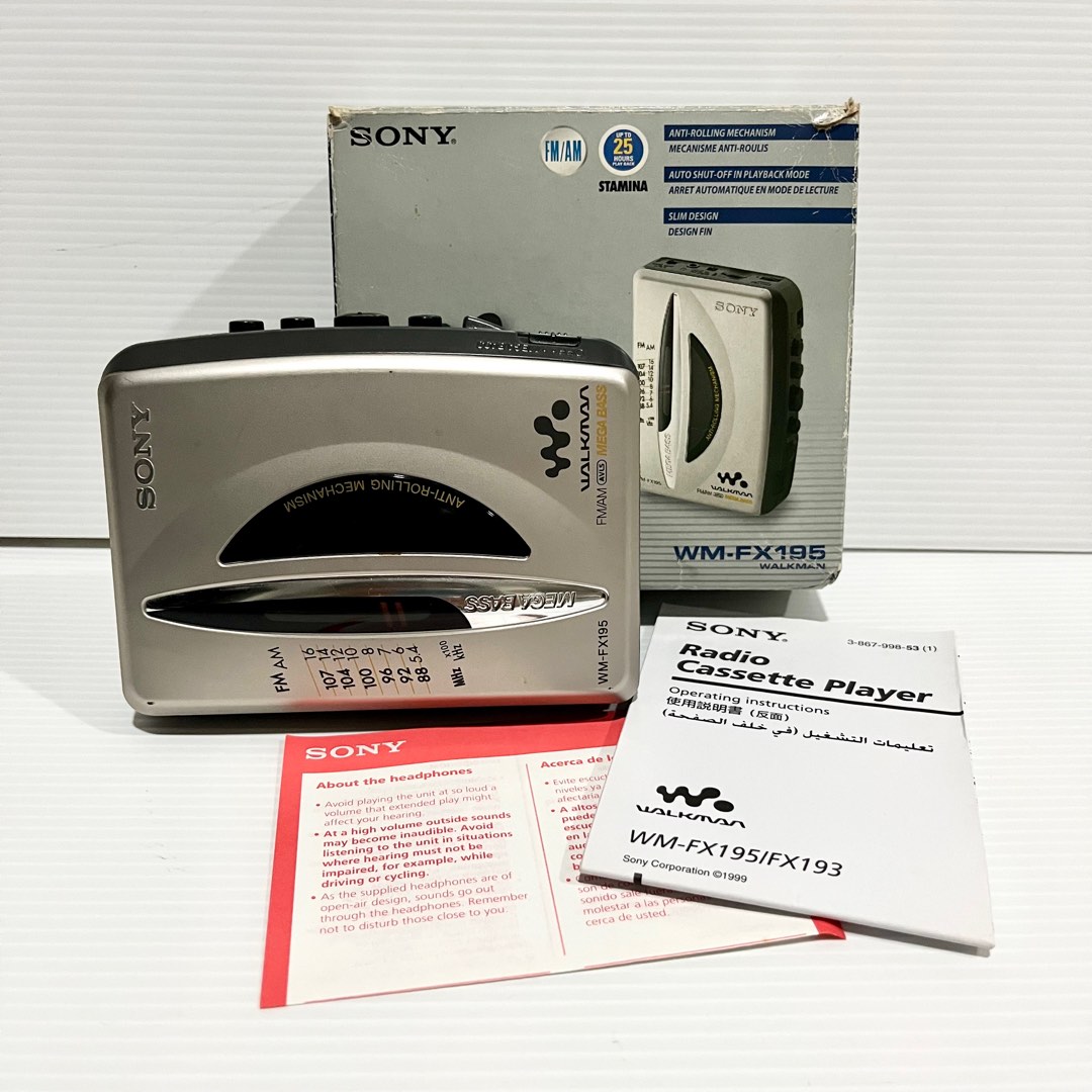  Sony WM-FX195 Walkman AM / FM Stereo Cassette Player with Auto  Shut-Off : Everything Else
