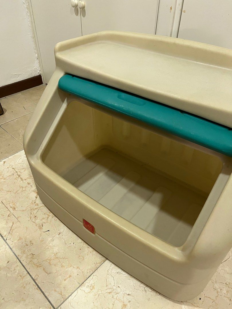 STEP 2 Toy Box Storage Chest, Babies & Kids, Infant Playtime on Carousell