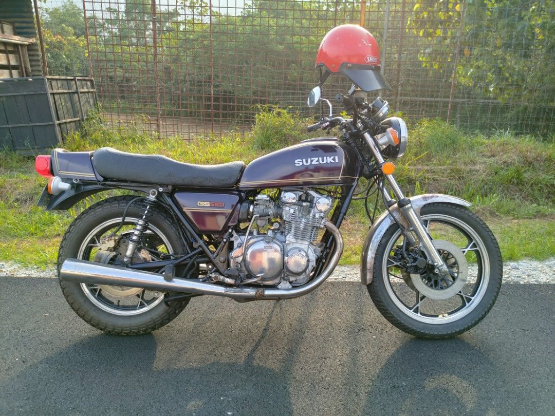 Suzuki GS550 1980 retro bike, Motorbikes on Carousell