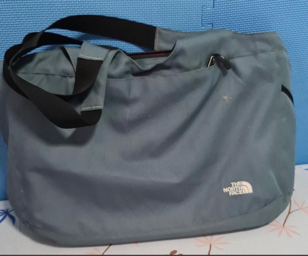 The North Face Laptop Bag, Women's Fashion, Bags & Wallets, Tote Bags
