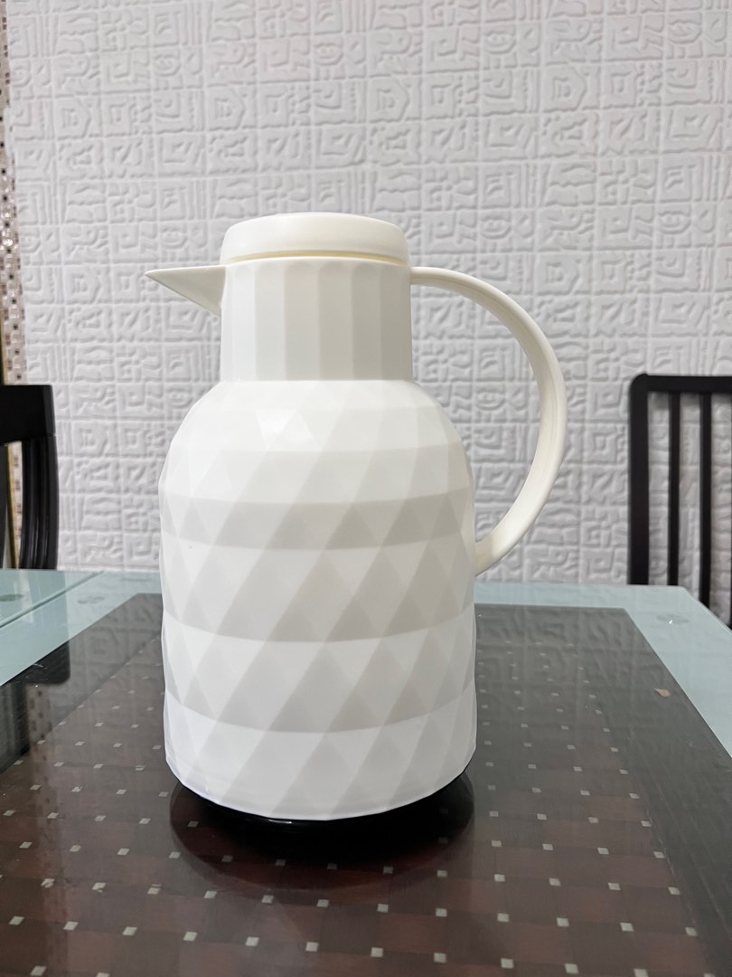 Thermos kettle, Furniture & Home Living, Kitchenware & Tableware, Coffee & Tea Tableware on