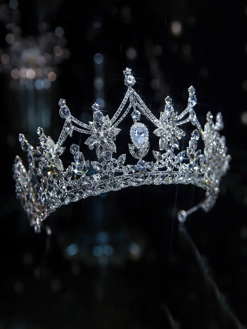 Tiara, Women's Fashion, Watches & Accessories, Hair Accessories on ...
