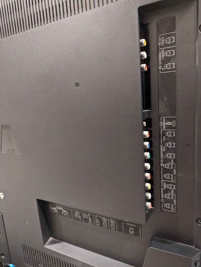 Toshiba AL10 Regza LED TV 40" Full HD, TV & Home Appliances, TV & Entertainment, TV on Carousell