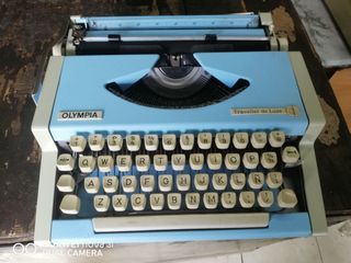 Traveller's olympia portable typewriter manual