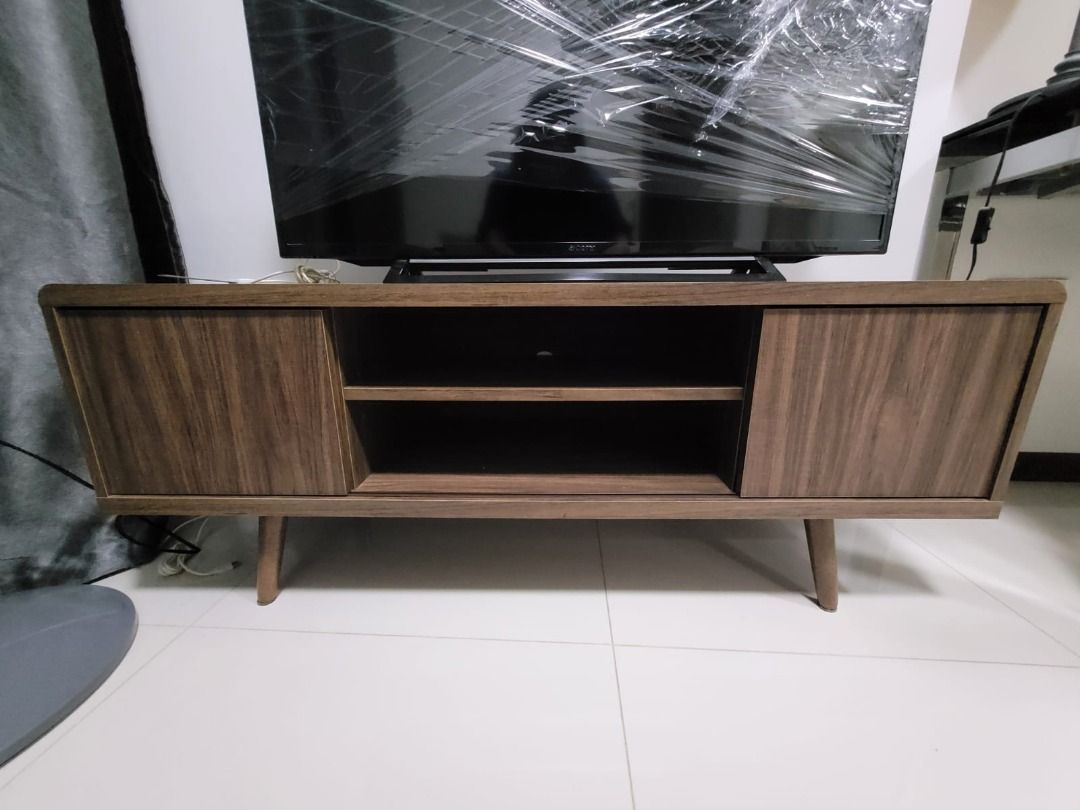 TV Console, Furniture & Home Living, Furniture, TV Consoles on Carousell