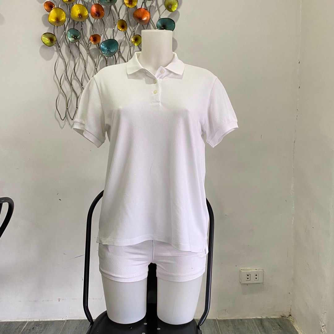 uniqlo white polo shirt