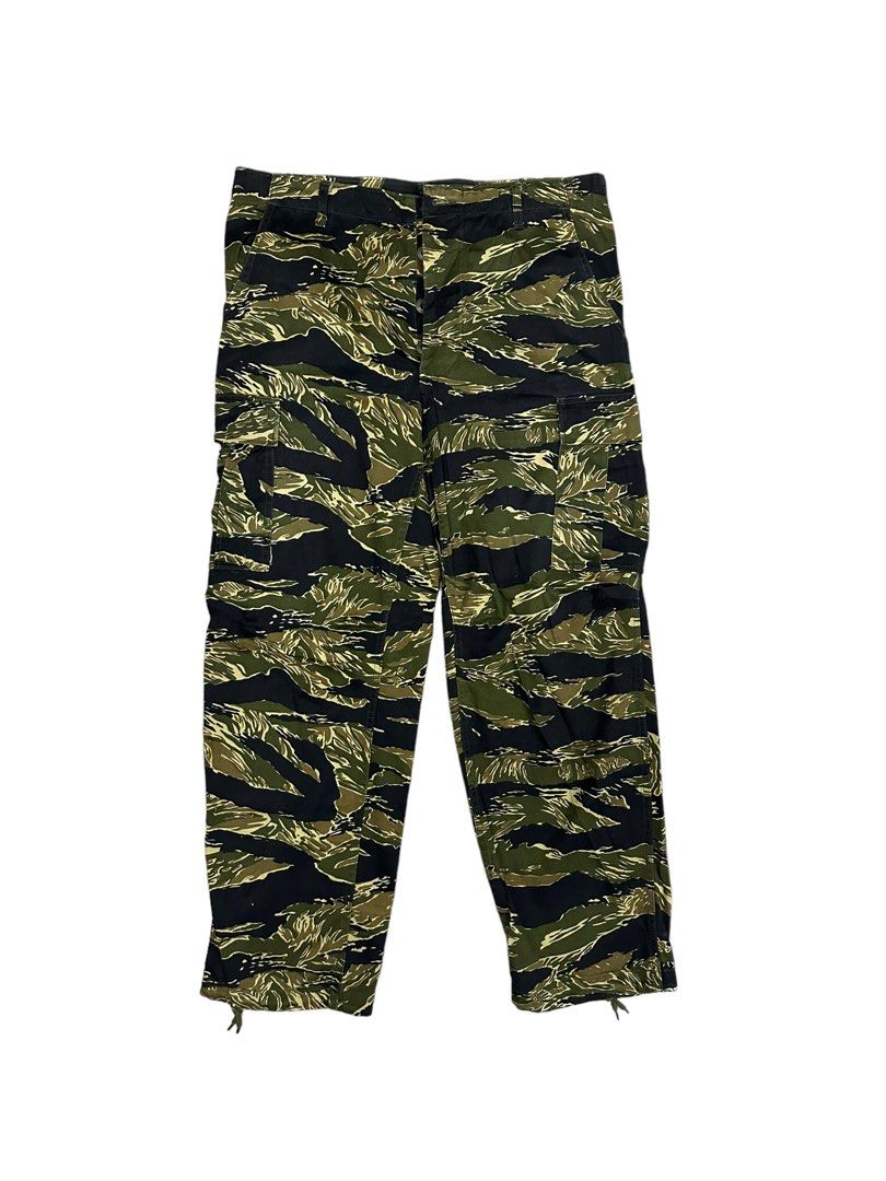 Camo pants deals with black stripe