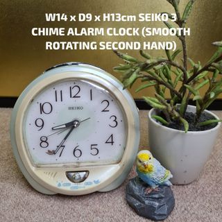 W14 x D9 x H13cm SEIKO 3 CHIME ALARM CLOCK (SMOOTH ROTATING SECOND HAND)