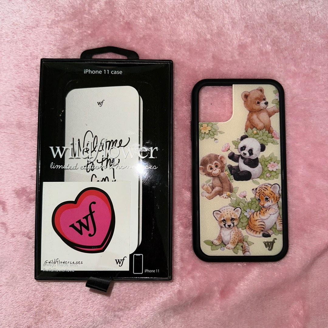 Funda IPhone 15 Wildflower Safari Babies - Diseño Único (México)