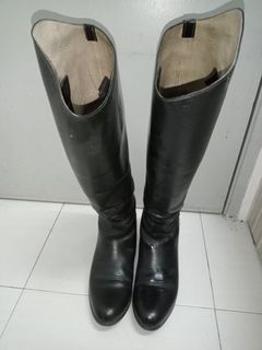 (Category: ) located in . Submitted by ad.boots (Listing ID 1245578725, Image 1). Description: .