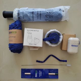 [WTS] Brand New Geneco Green Starter Kit consist of:

Sprout Plantable Pencil,
Special Foldable  Umbrella With Torch
,Collapsible Silicone Water Bottle,
Foldable Silicone Straw,
Reusable Grocery Net Bag.