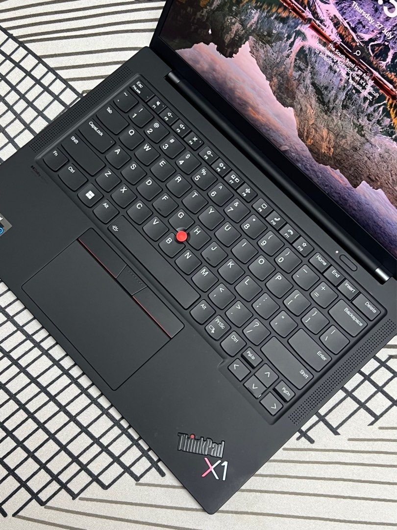 X1 Carbon Gen 9 Lenovo ThinkPad Business Laptop | i7-1165G7 16GB RAM 1TB  SSD | Wi-Fi 6 | Windows 11 Microsoft Office 2021 Pro