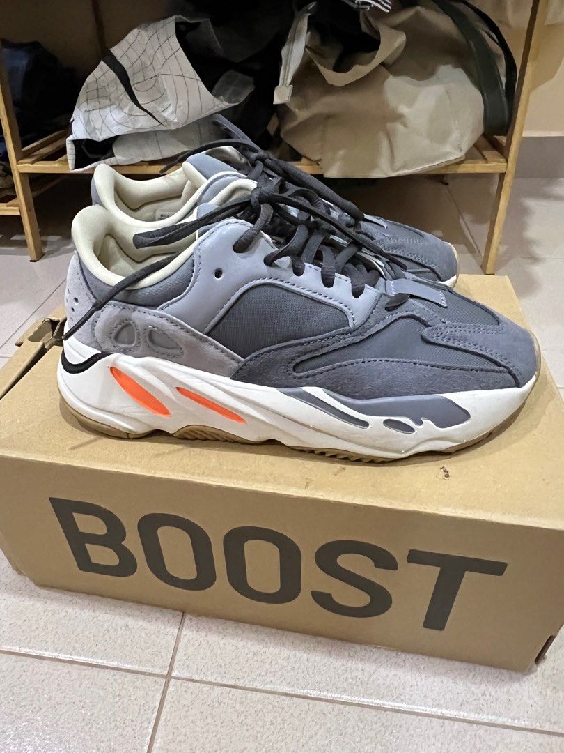 Yeezy 700 boost hot sale magnet