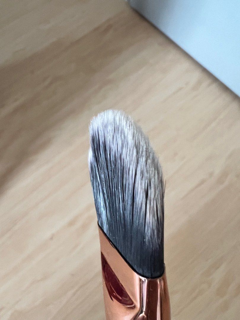 Zoeva Face Curve Brush, Beauty & Personal Care, Face, Makeup on Carousell