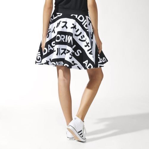 NWOT Adidas Orginals Skater Circle Skirt With All Over Japanese Typo Print