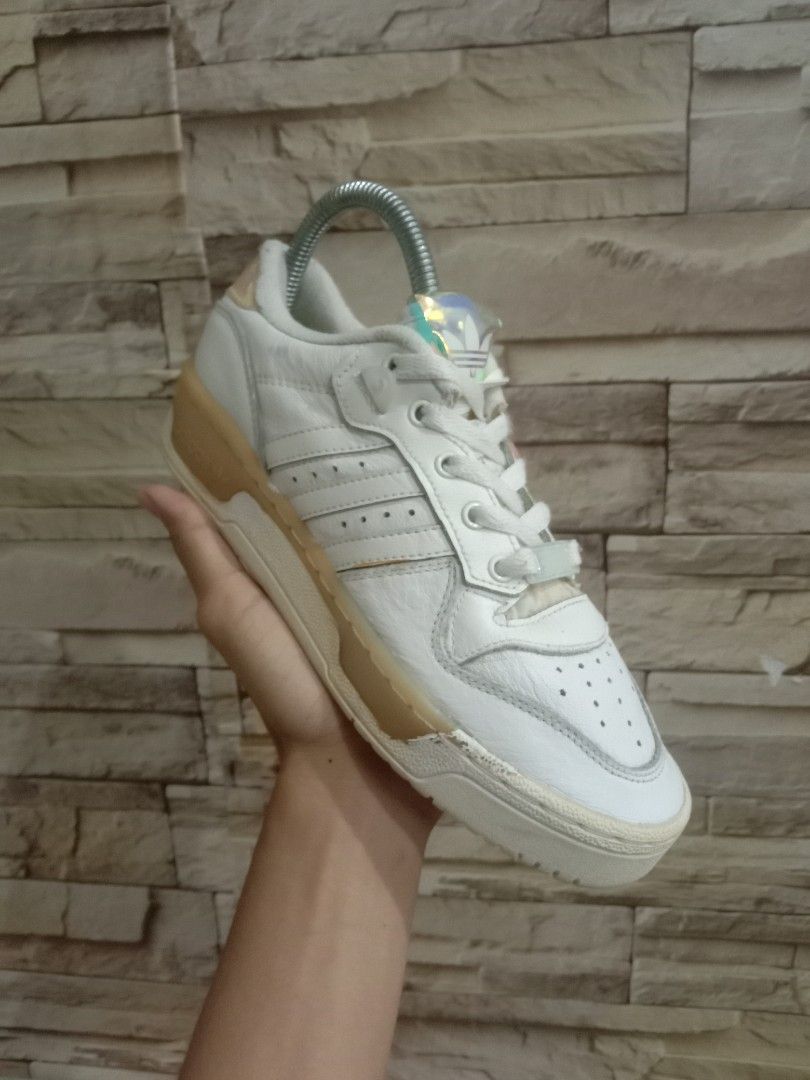 Adidas shoes 5.5 uk top