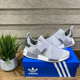 Adidas nmd zebra white hot sale zara