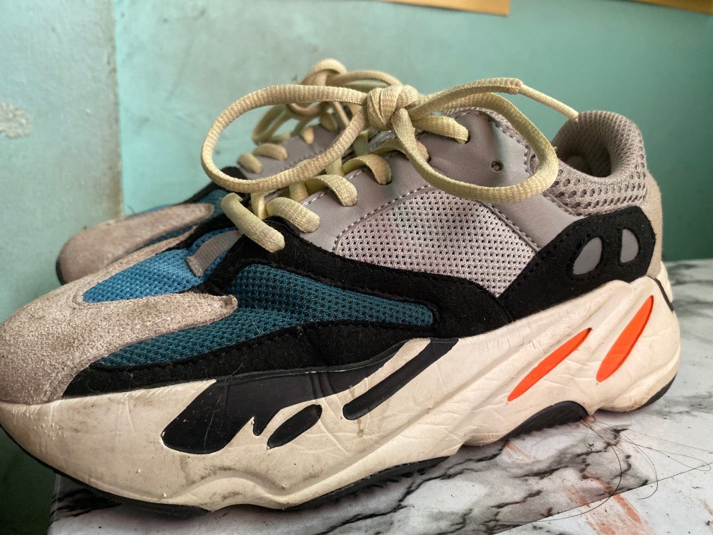 Womens yeezy clearance wave runner