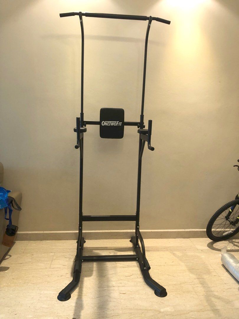 Power tower dip station with bench bar 2025 adjustable pull up bar station home gym