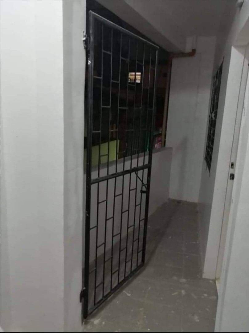 APARTMENT-HOUSE FOR SALE (Category: House & Lot) located in Antipolo. Submitted by dclutterist (Listing ID 1245615339, Image 3). Description: LA: 38 sqm 📌 4-storey (Per floor: 1 door - studio type with 1 kitchen & 1 toilet - balcony - individually gated) 📌 Painted walls and tiled floors. 📌 Gated. Parking for 2-wheels only. 📌 Updated tax. 📌 Title for reconstitution but ready for transfer. Lot awarded by HLURB. 📍Location: Avocado St., Libis, 