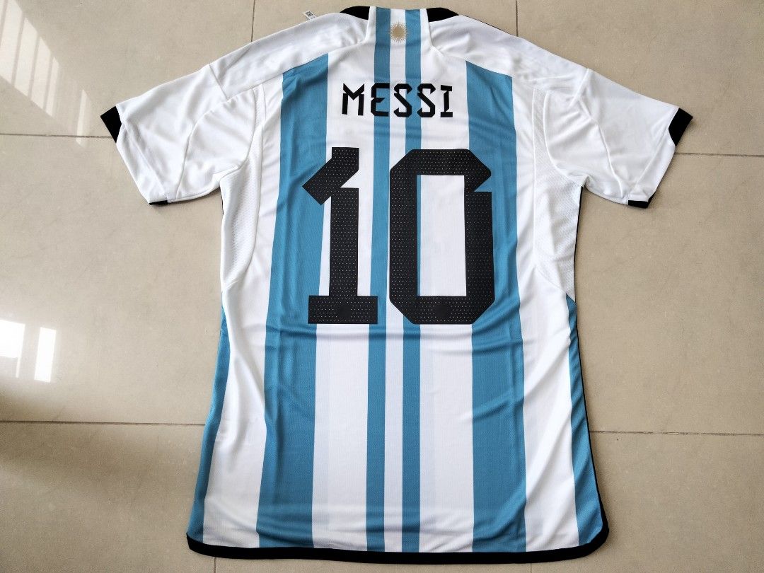 Argentina 2 stars Argentina Version 2022 World Cup Genuine Jersey Shirt  Messi BNWT, Men's Fashion, Activewear on Carousell
