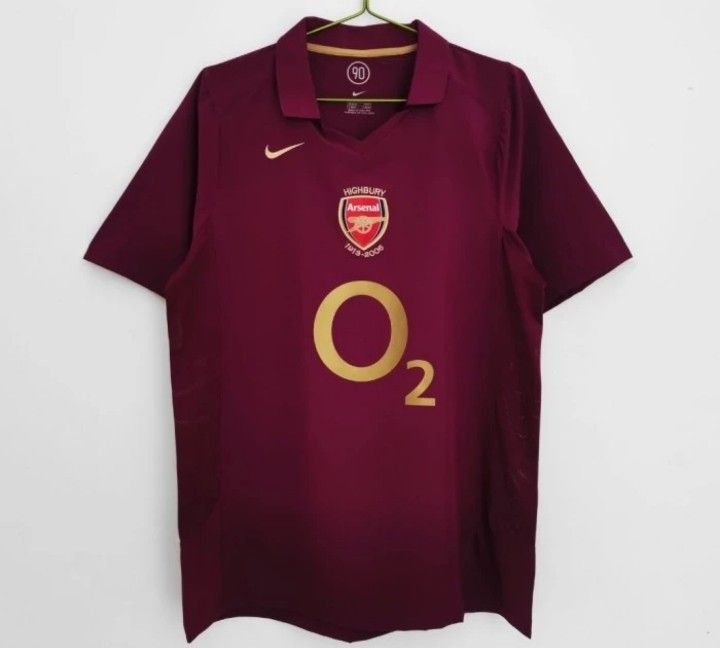 Arsenal hotsell maroon jersey