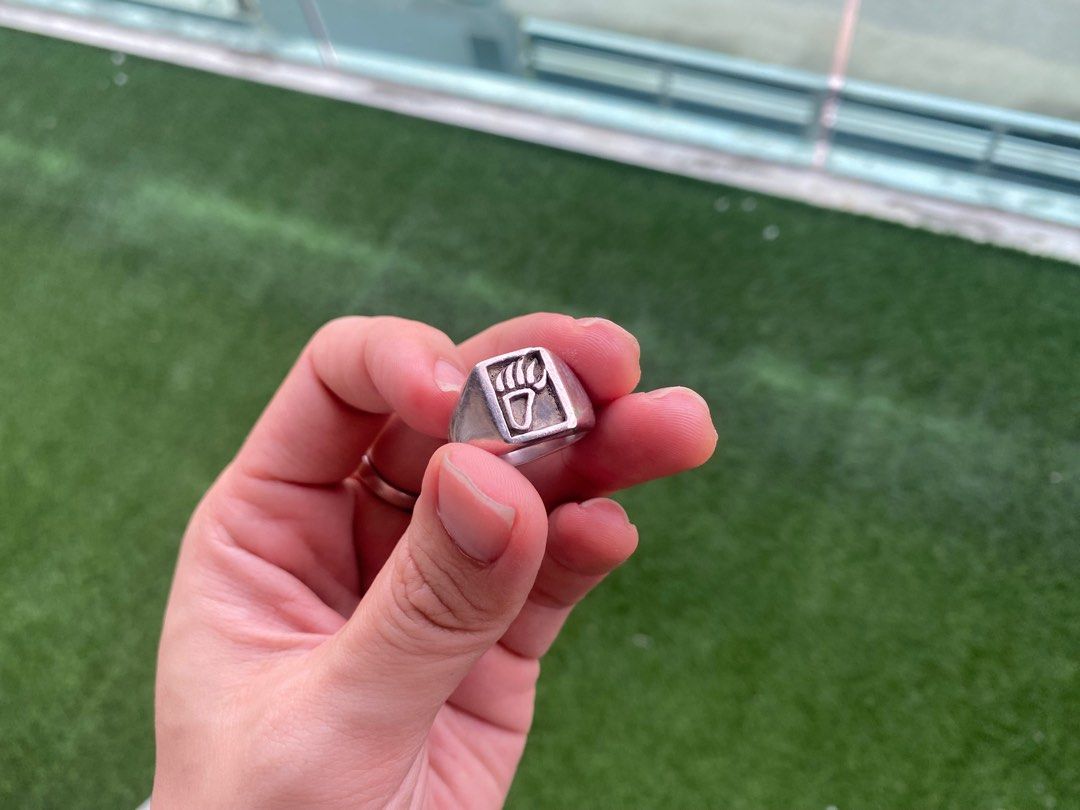 Authentic Goros Bear Claw Stamp Ring, Hobbies & Toys, Stationery